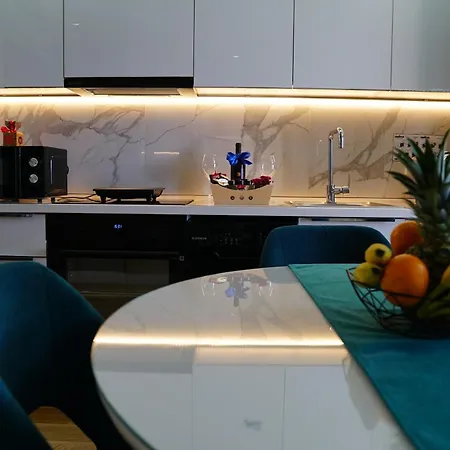 Diamond 72 , - Center, Diamond Residences, Free Parking