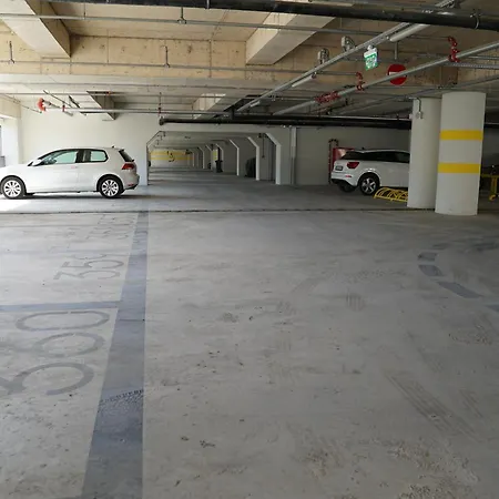 Diamond 72 , - Center, Diamond Residences, Free Parking Daire *