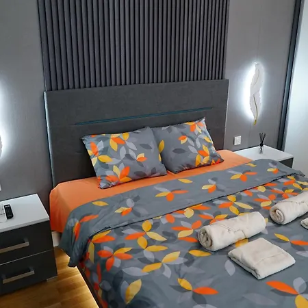 Appartement Diamond 72 , - Center, Diamond Residences, Free Parking