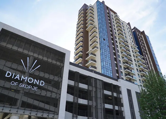 Diamond 72 , - Center, Diamond Residences, Free Parking